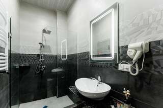 Отель Hotel Makona Тбилиси Двухместный номер-студио Делюкс с 1 кроватью-1