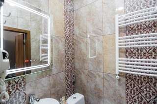 Отель Hotel Makona Тбилиси Семейный номер-21